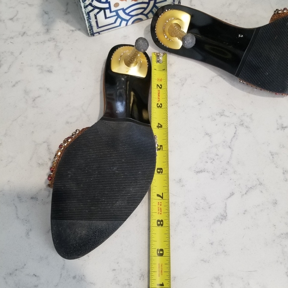 👠 VINTAGE HEELED SANDALS - Picture 9 of 10